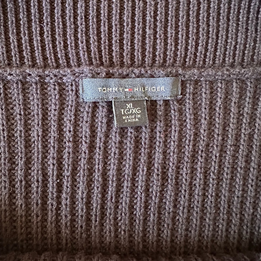 Tommy Hilfiger Navy Sweater with Layered Shirt Hem – Women’s XL - Picture 3 of 9